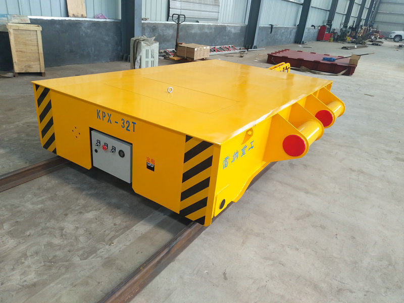 32 Tons Trolley Ansluten Till Traktorn